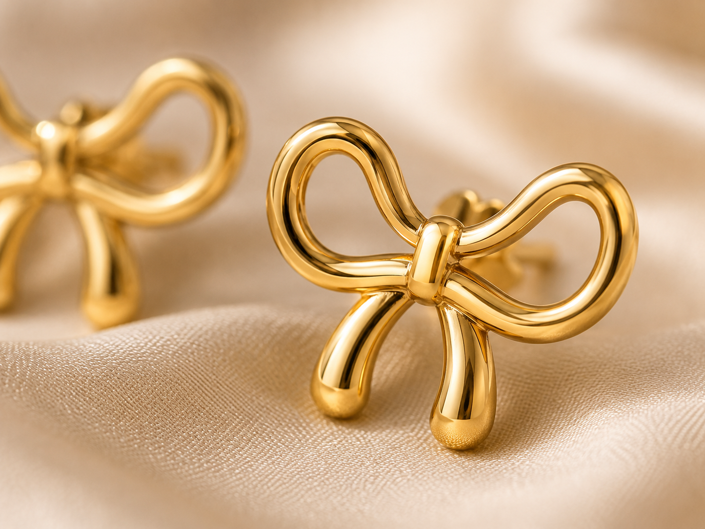 The Chérie Bow Earrings